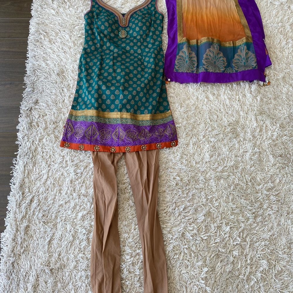 Multicolored salwar - Picture 7 of 10